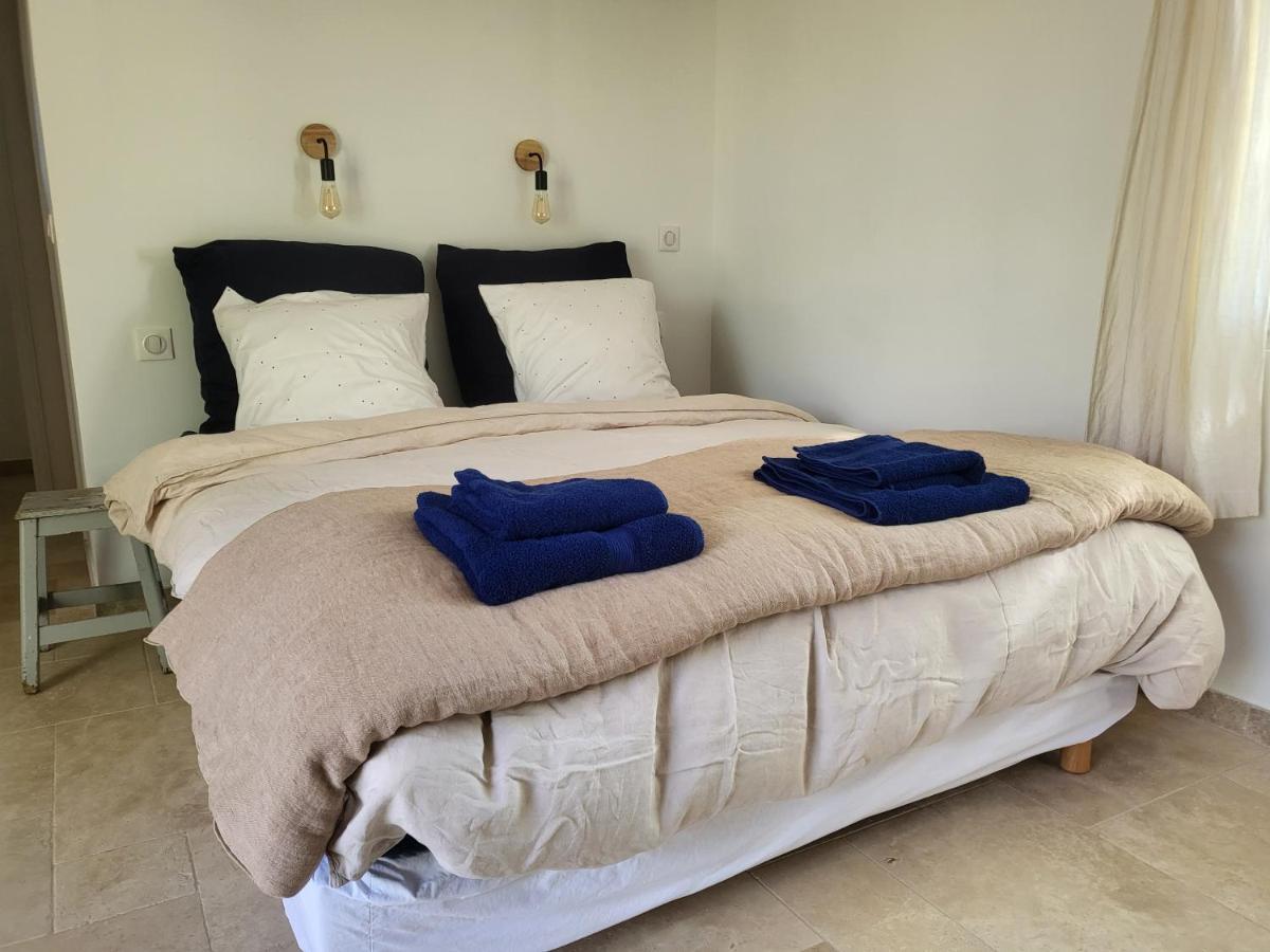 Le Cabanon Bed & Breakfast Ménerbes Eksteriør bilde
